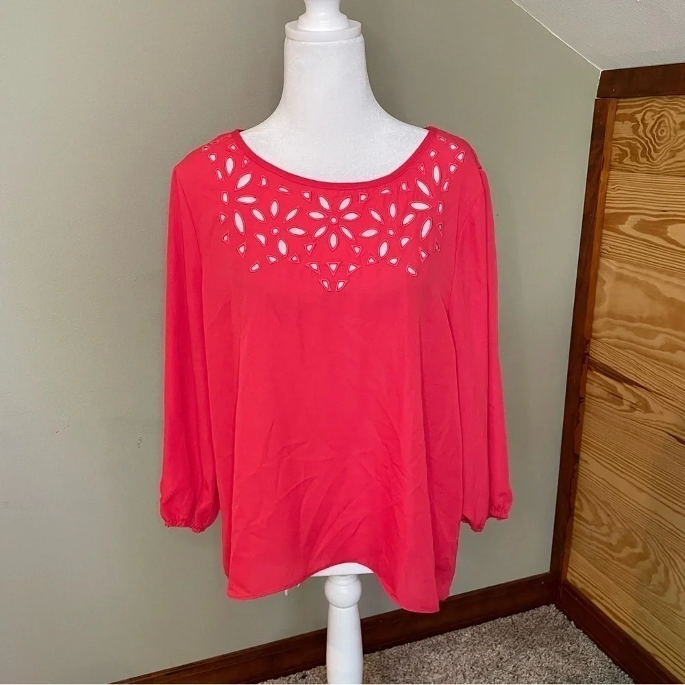 Eyeshadow Coral Red Eyelet Long Sleeve Top Blouse Large NWT